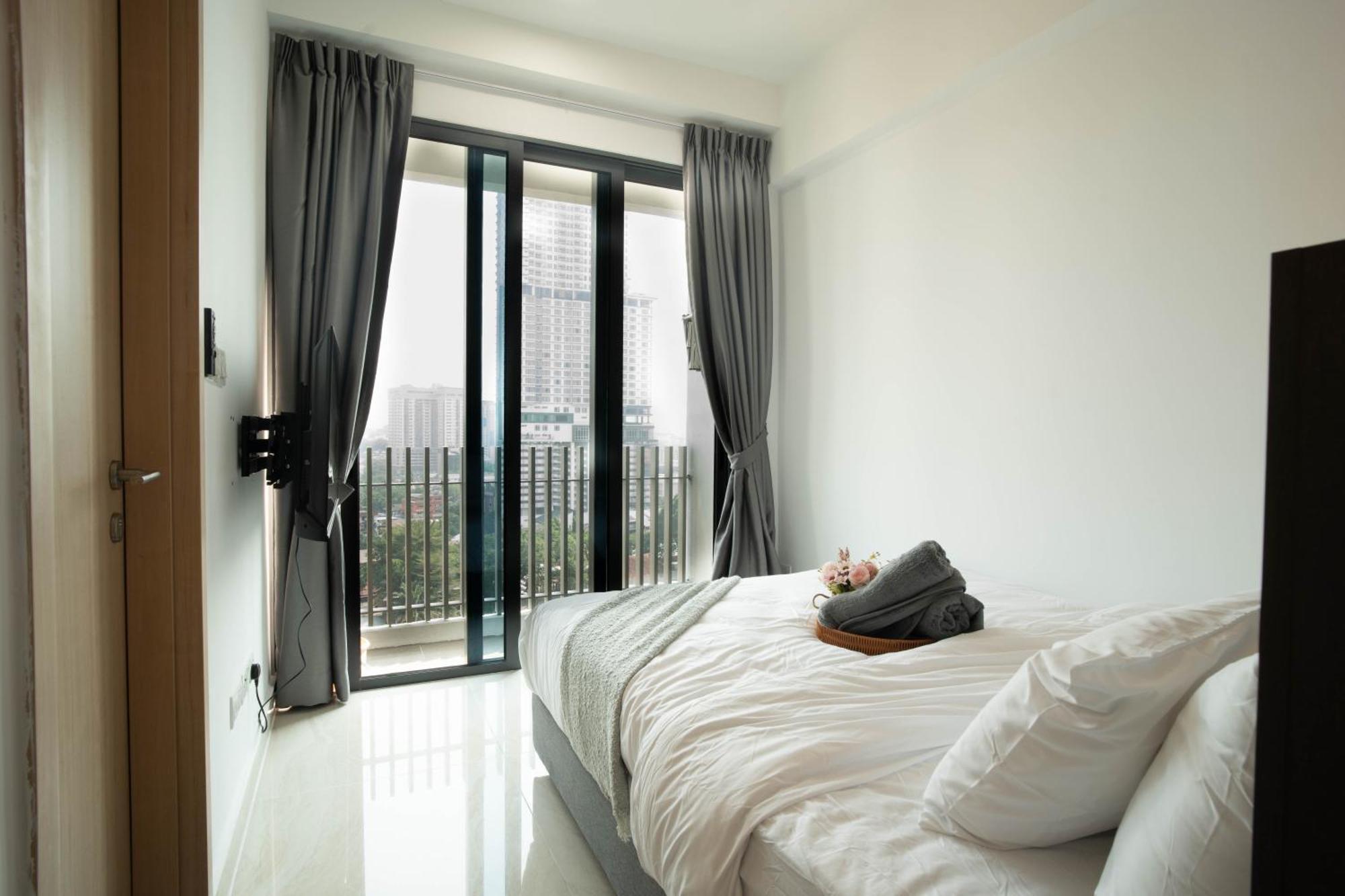 The Colony By Infinitum Best Pool View Klcc Trx Merdeka 118 Kl Tower Kuala Lumpur Kültér fotó